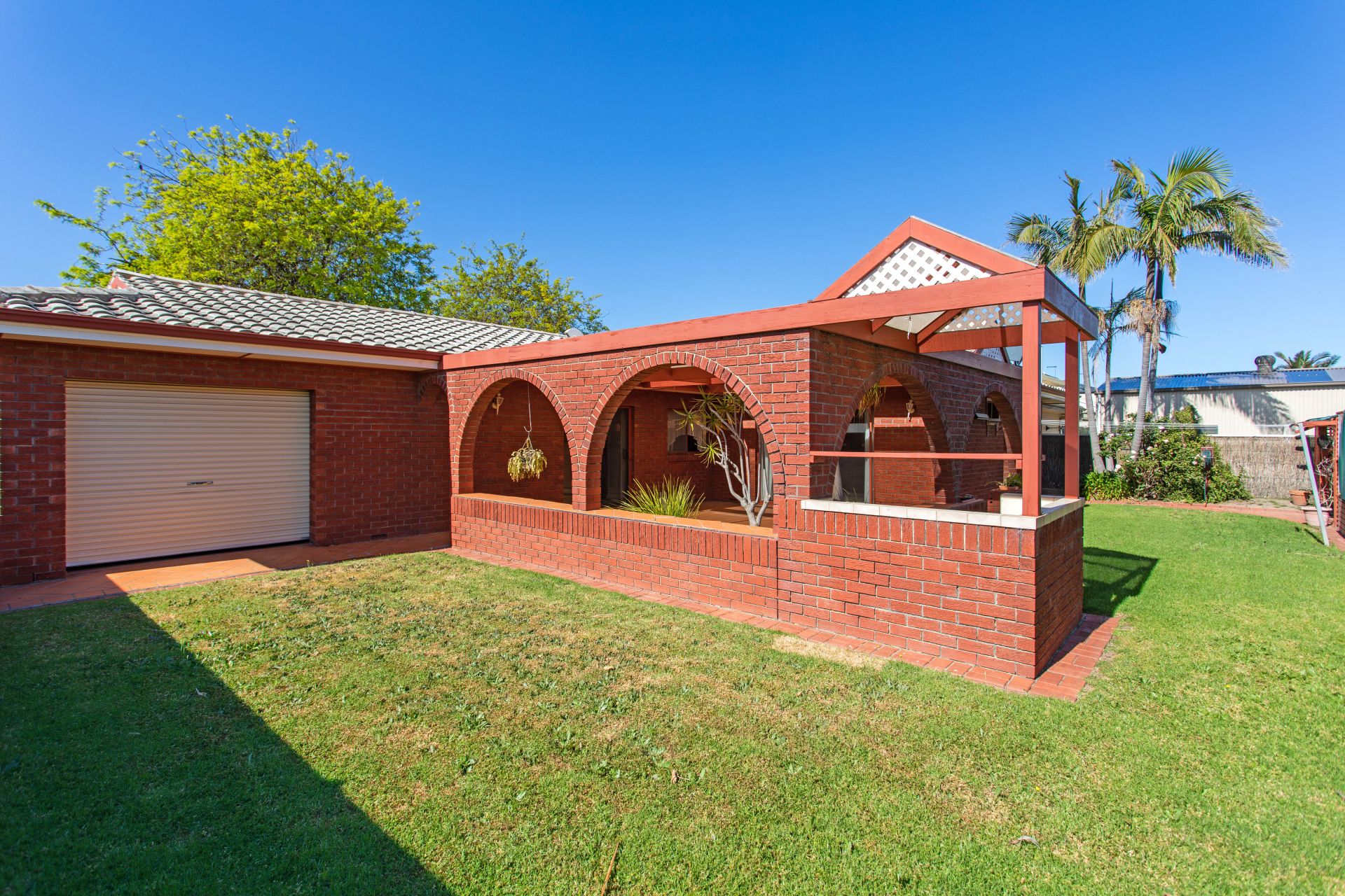4 Hoylake Crescent, West Lakes Williams Real Estate