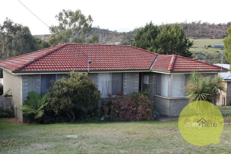 8 Street, WAVERLEY Living Here Launceston