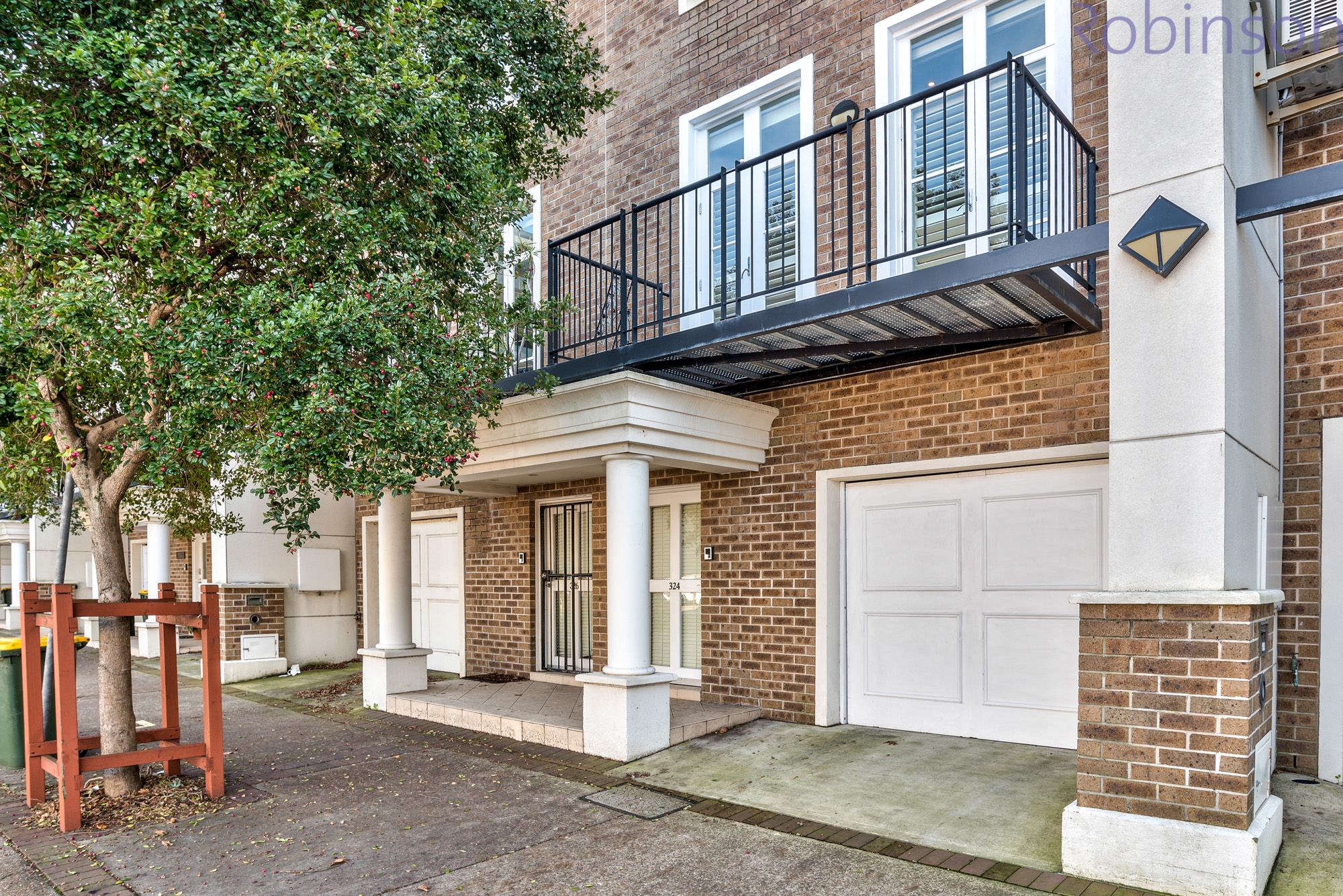 Real Estate 324 Wharf Road Newcastle , NSW 2300 Townhouse For Lease