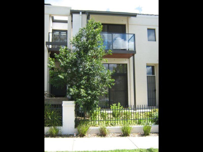 Real Estate For Sale 28 Parkside Crescent Campbelltown , NSW