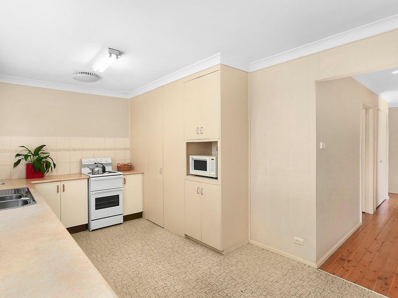 Real Estate For Sale 28 Lugarno Avenue Leumeah , NSW