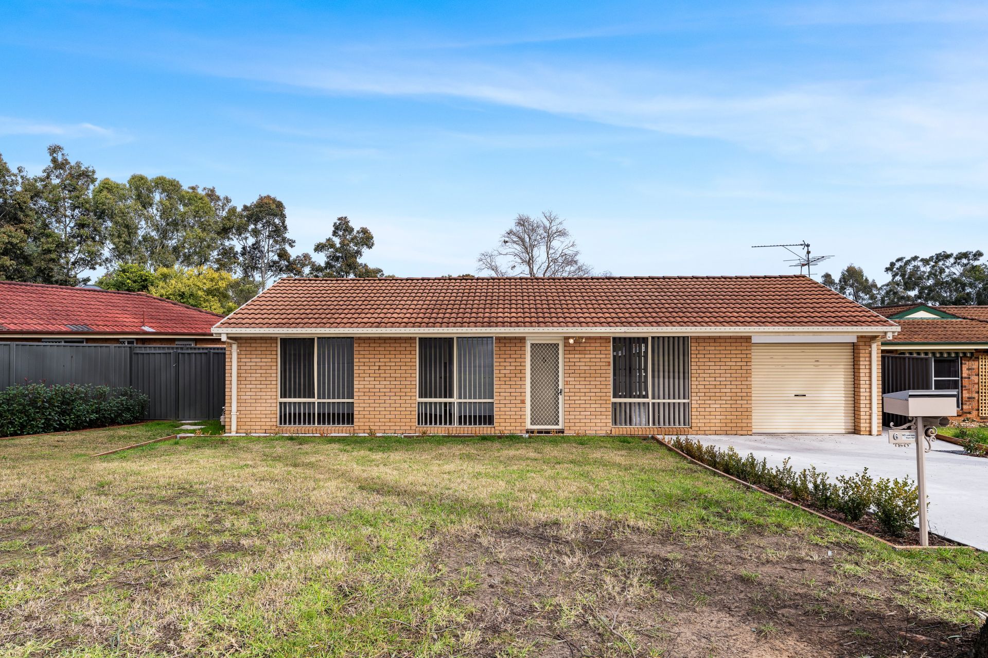 Real Estate For Lease 6 O'Brien Road Mount Annan , NSW