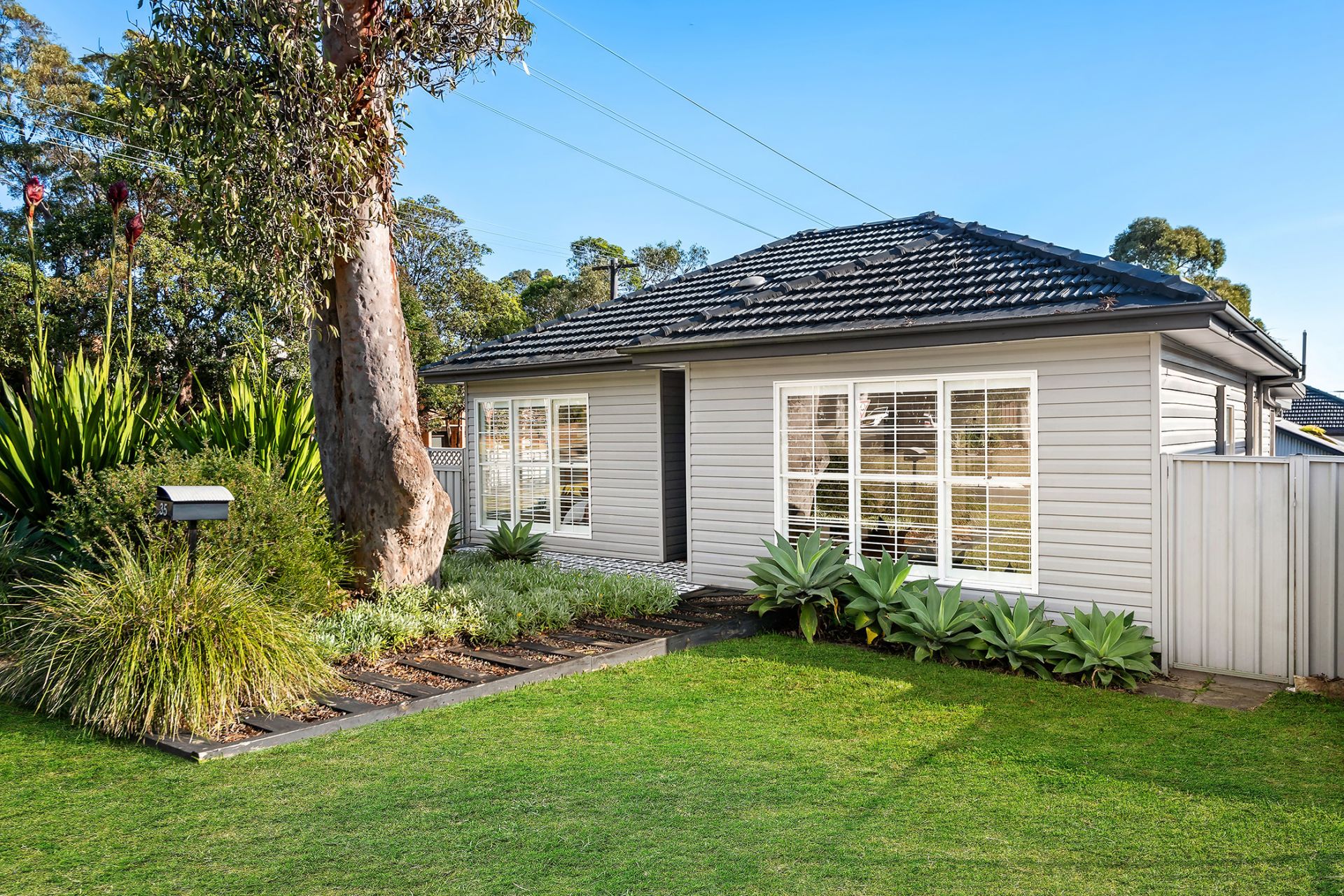 Real Estate For Sale 35 Waratah Road Engadine , NSW