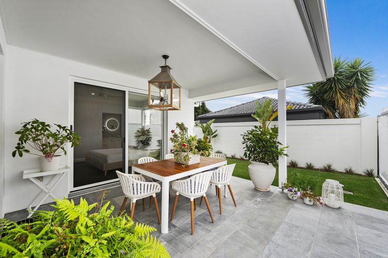 Real Estate For Sale 143 Monaco Street Broadbeach Waters , QLD