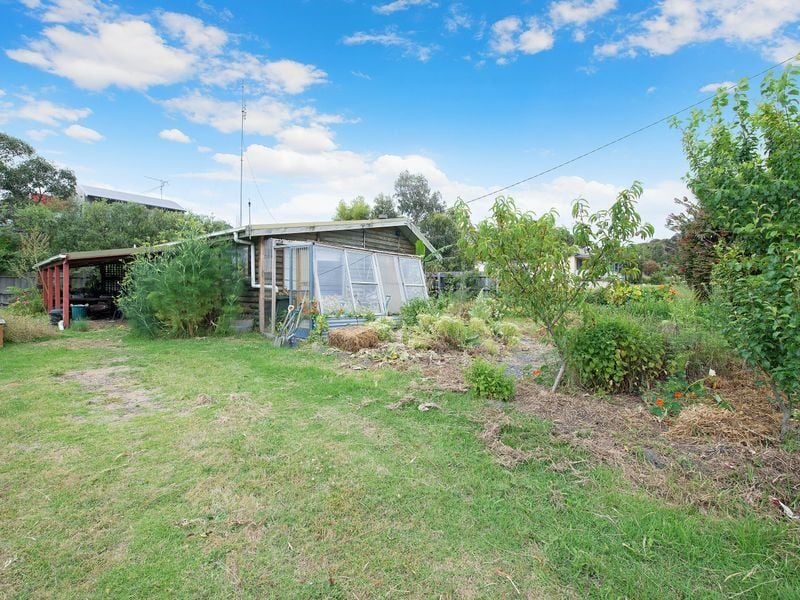 Real Estate For Sale 11 Great Ocean Road Marengo , VIC