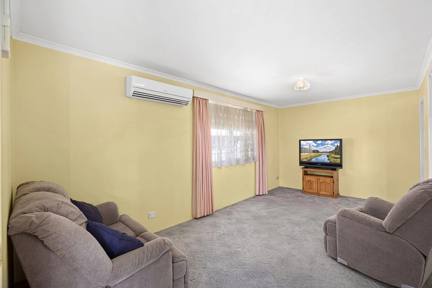 Real Estate For Sale Urunga , NSW