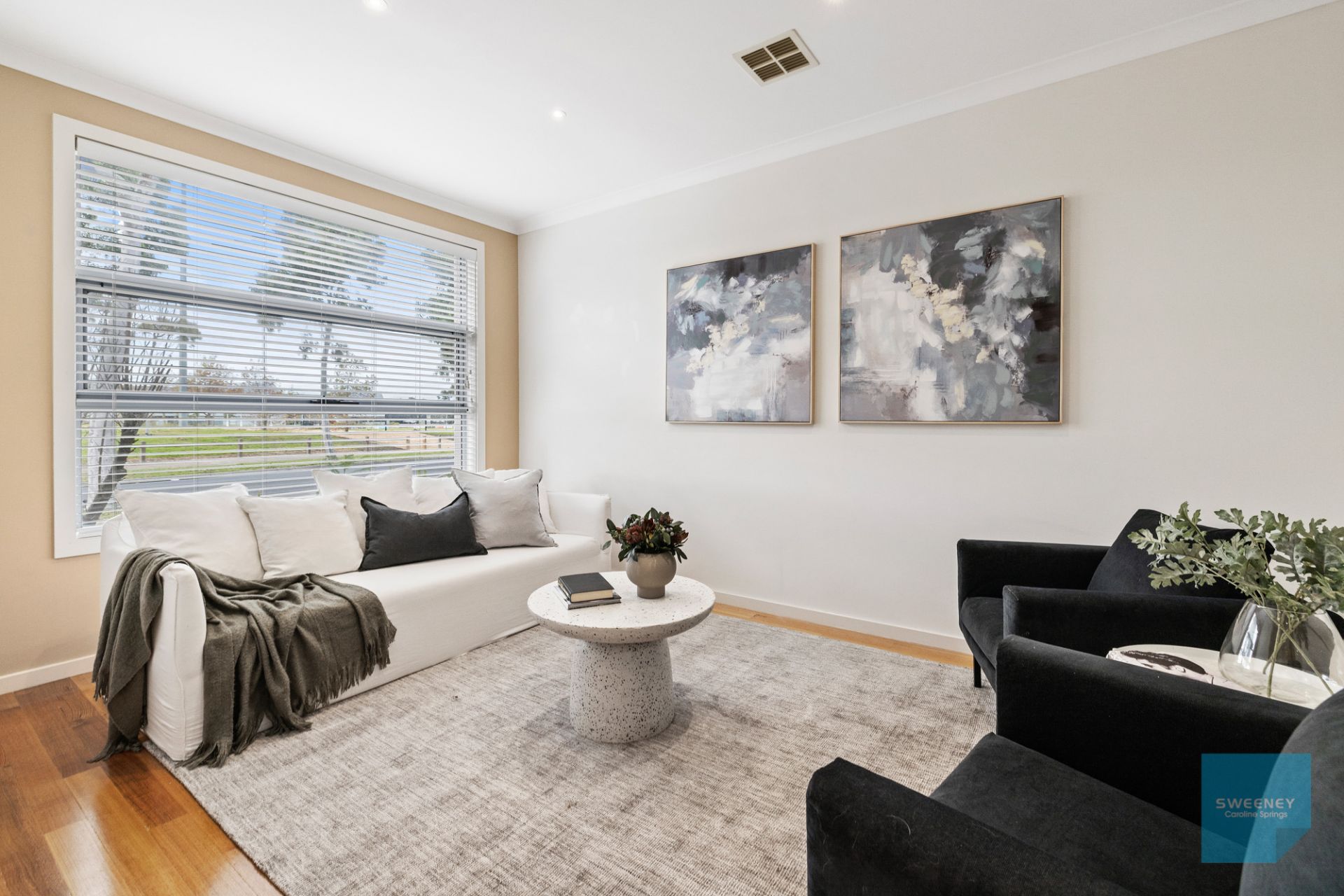 20 Brunton Avenue, CAROLINE SPRINGS Sweeney Estate Agents