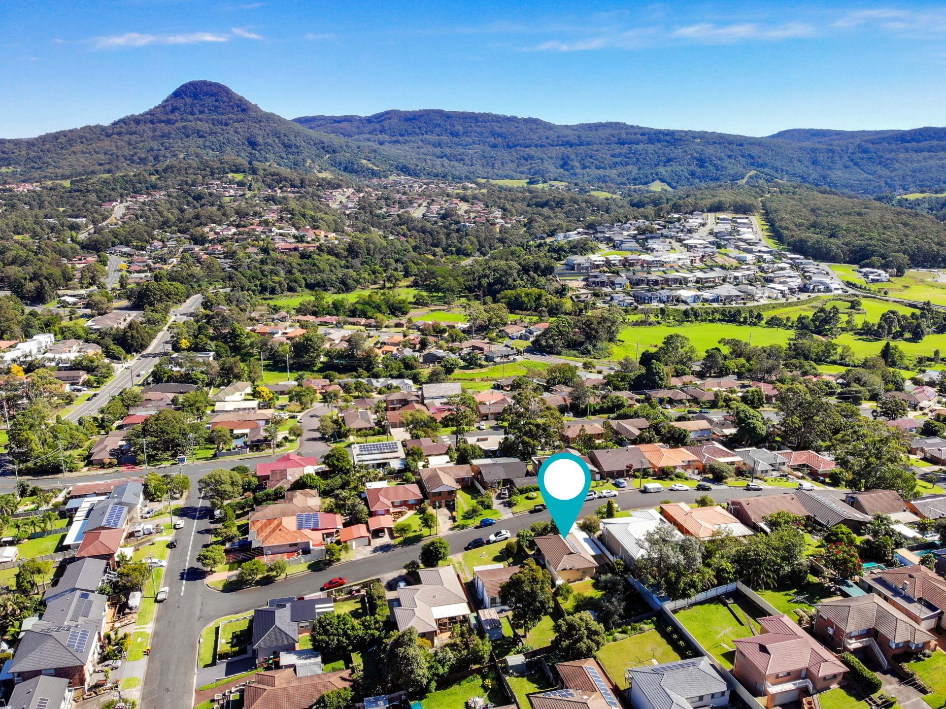 Real Estate For Sale 17 Evelyn Avenue Figtree , NSW