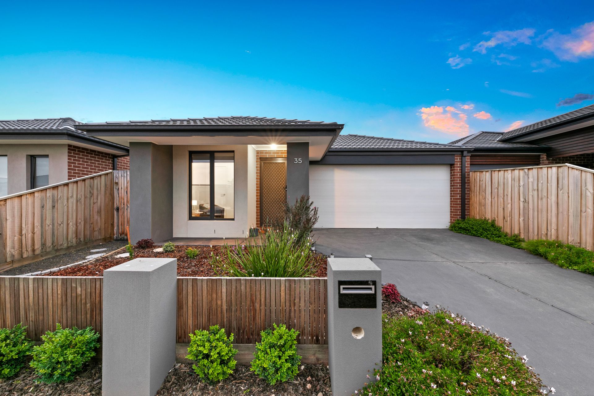 35 Clairwood Avenue, Pakenham OBrien Real Estate