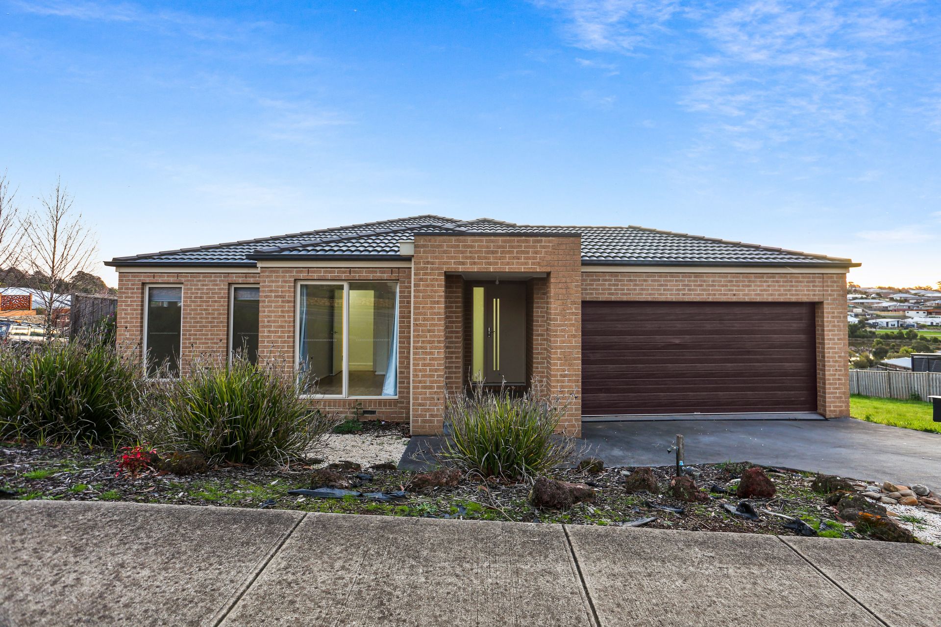 84 Jackson Drive, Drouin OBrien Real Estate