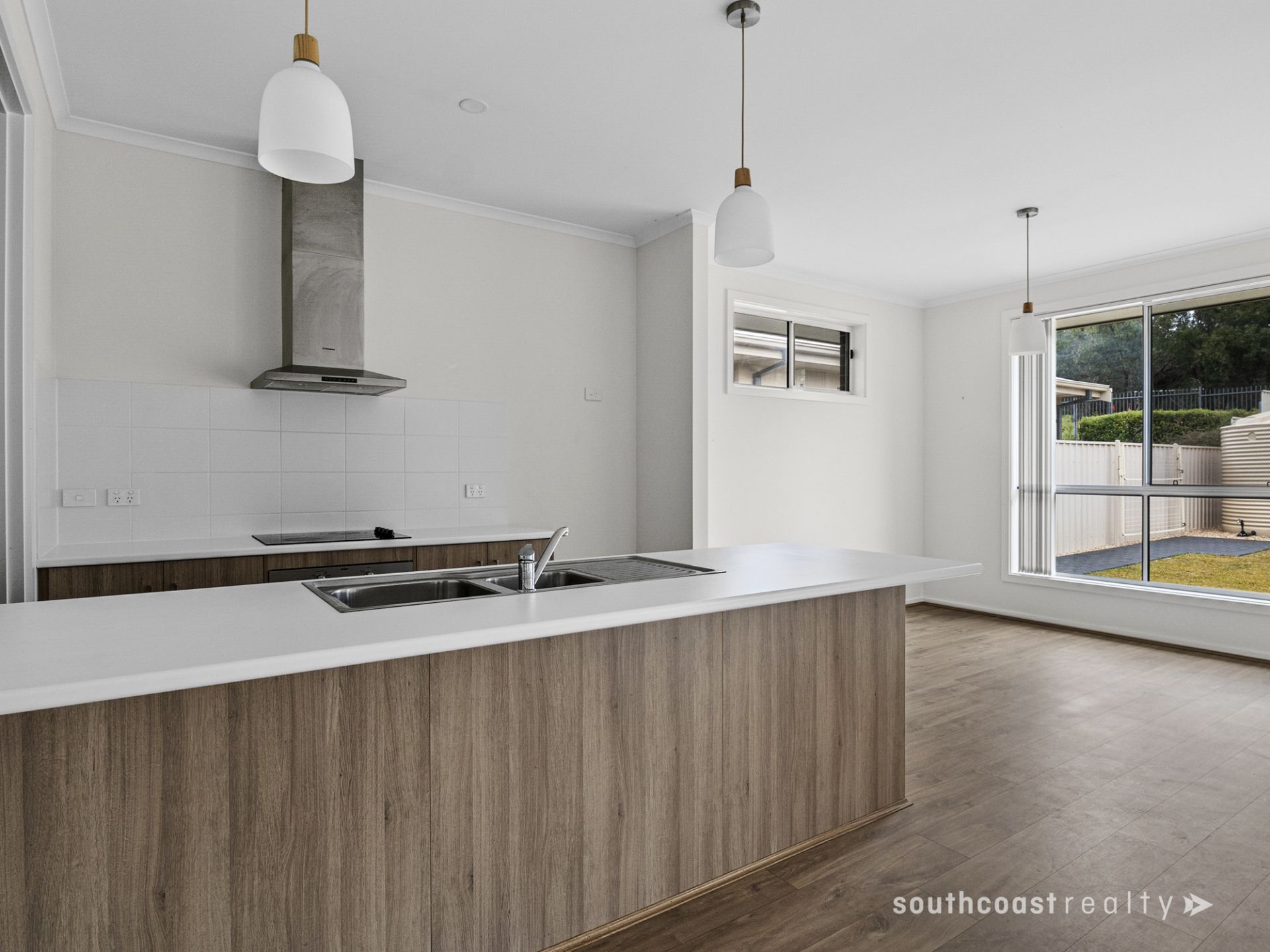 6 Endeavour Drive, McCracken South Coast Realty