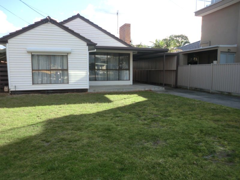 5 Grieve Pde, ALTONA Sweeney Estate Agents