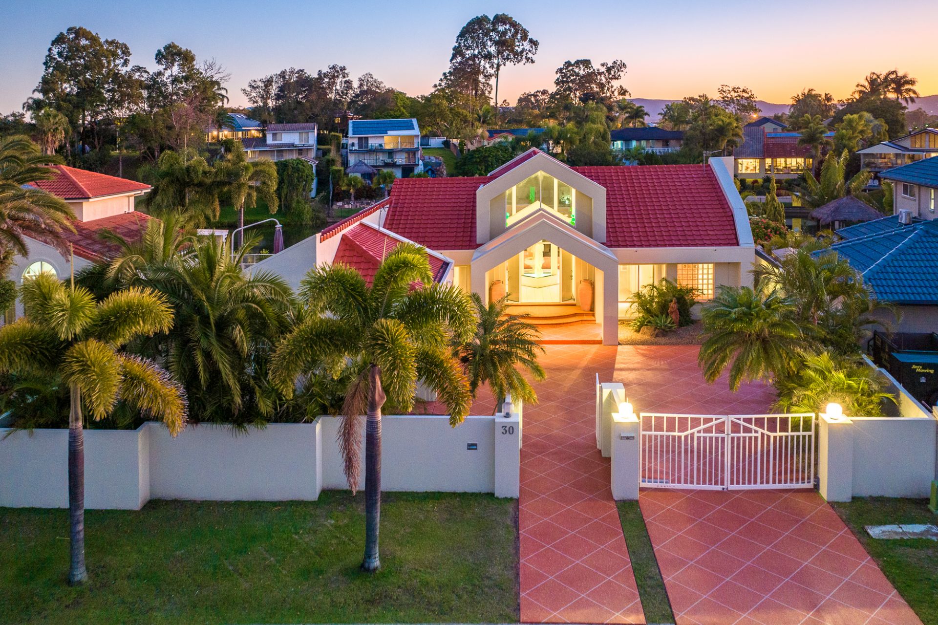 30 Kuranda Drive, Robina Willcox Estate Agents