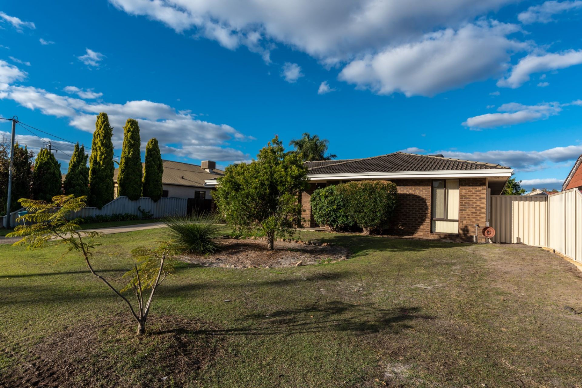 6 Bertola Place, Willetton & Hayes Real Estate