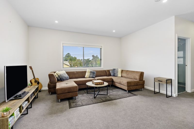 Real Estate For Lease 2/2 Ryan Lane Figtree , NSW