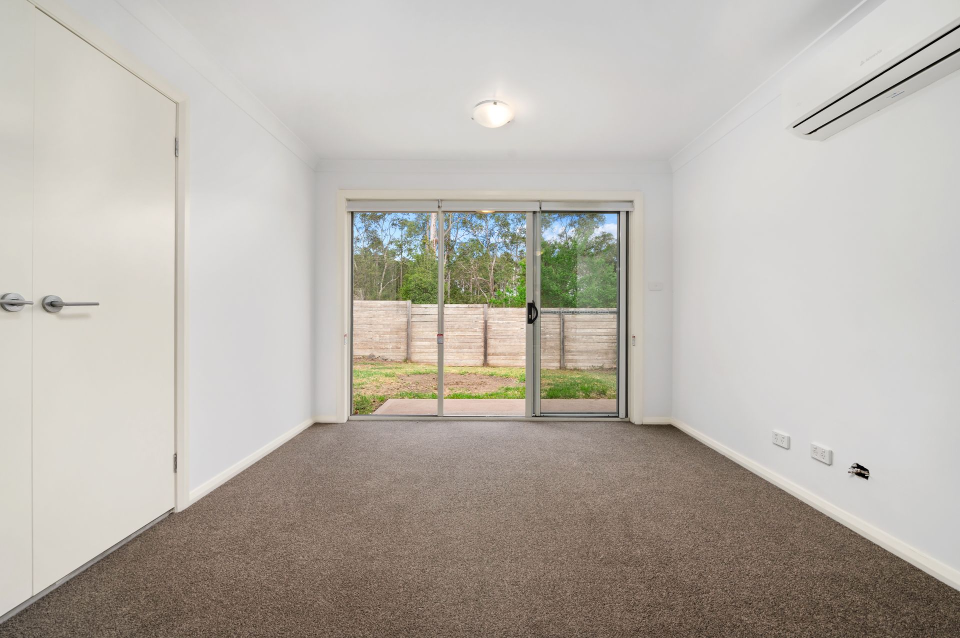 Real Estate For Lease 2/6 Finch Close Cessnock , NSW