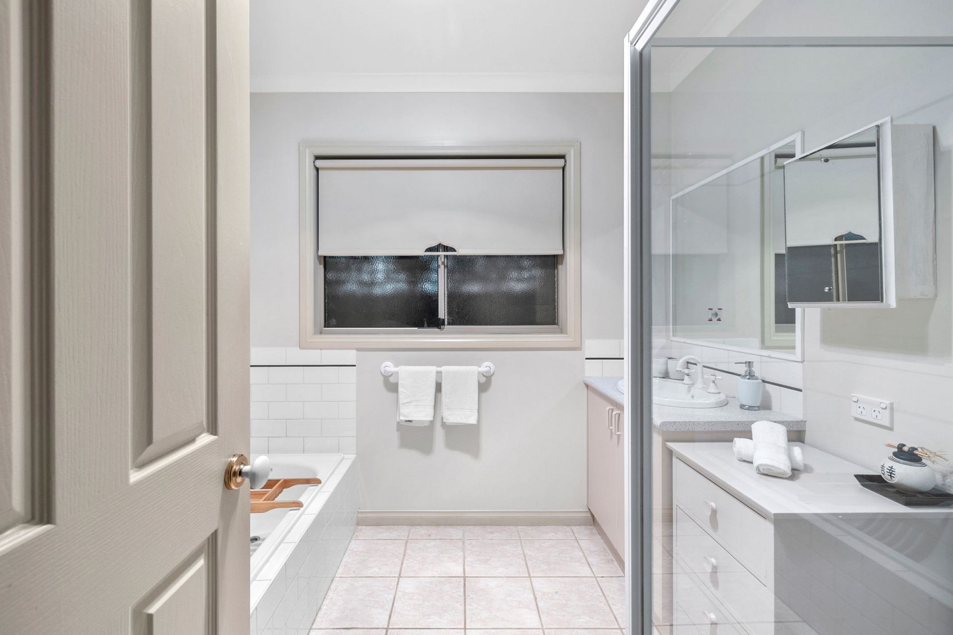 1/4 Learmonth Street, Alfredton Ballarat Real Estate Pty Ltd