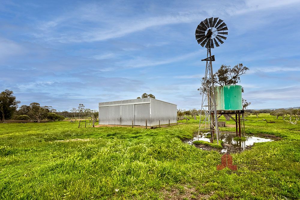 Real Estate For Sale 415 Mitchell Road Benger , WA