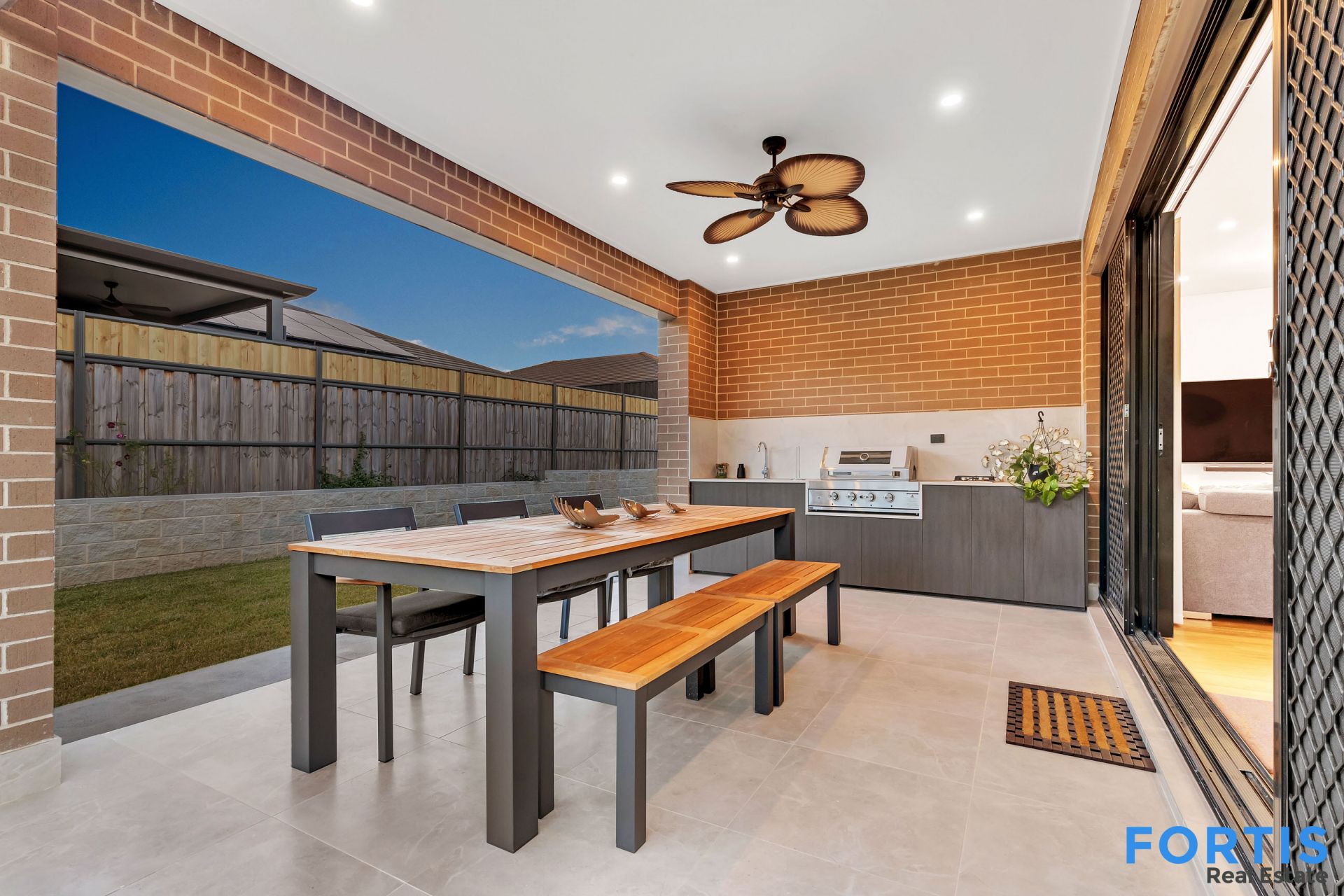 3 Frontier Street, Glenmore Park Fortis Real Estate