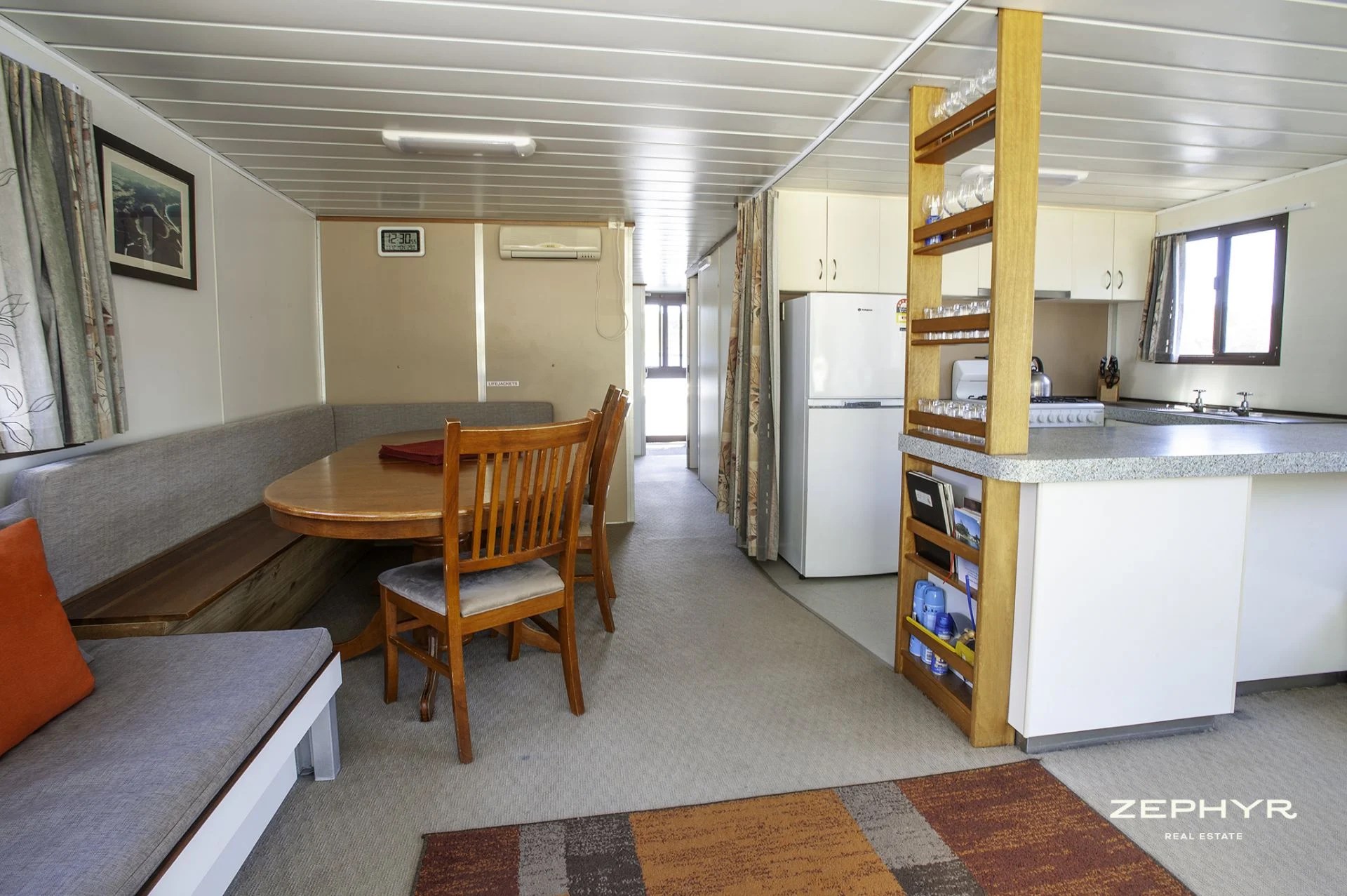 " Houseboat Holidays", Walpole Zephyr Real Estate