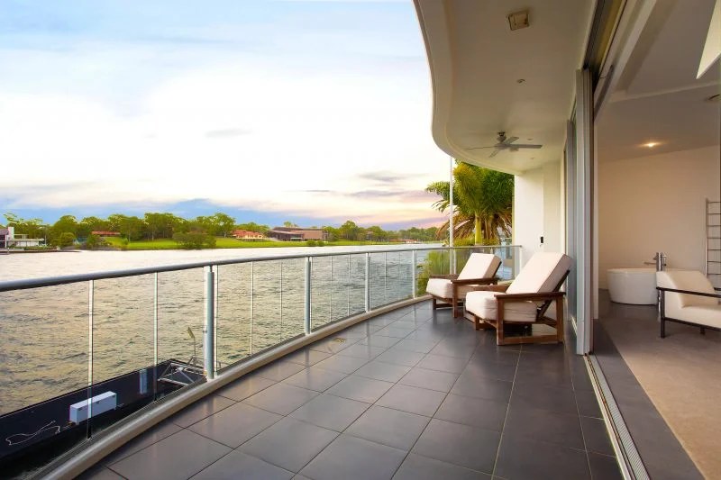 Real Estate For Sale 104 Admiralty Drive Paradise Waters , QLD