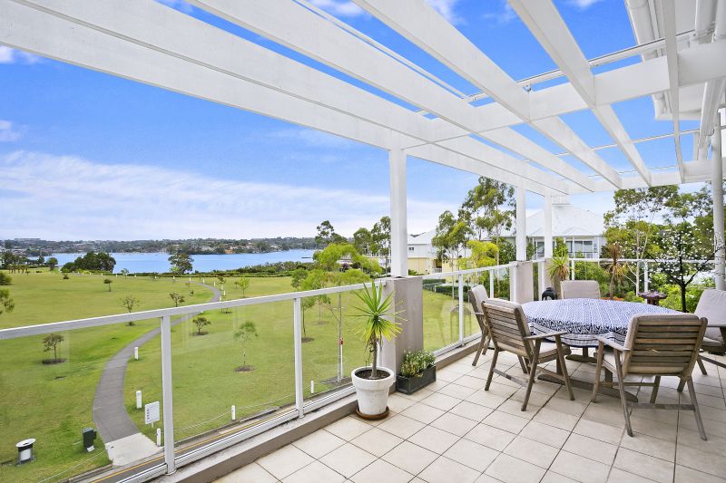 Real Estate For Sale 31/4 Admiralty Drive Breakfast Point , NSW