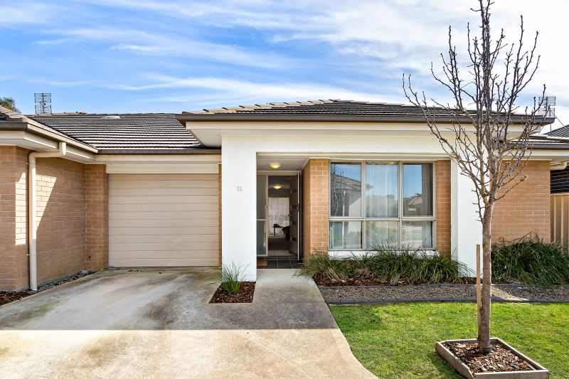 Real Estate For Sale 13 Dahlia Avenue Hamlyn Terrace , NSW