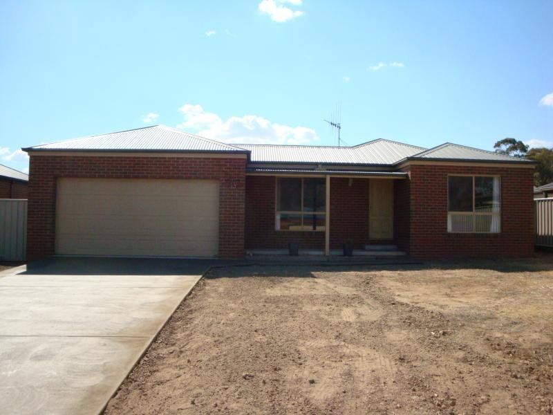 13 Rossdale Drive, EAGLEHAWK DCK Real Estate