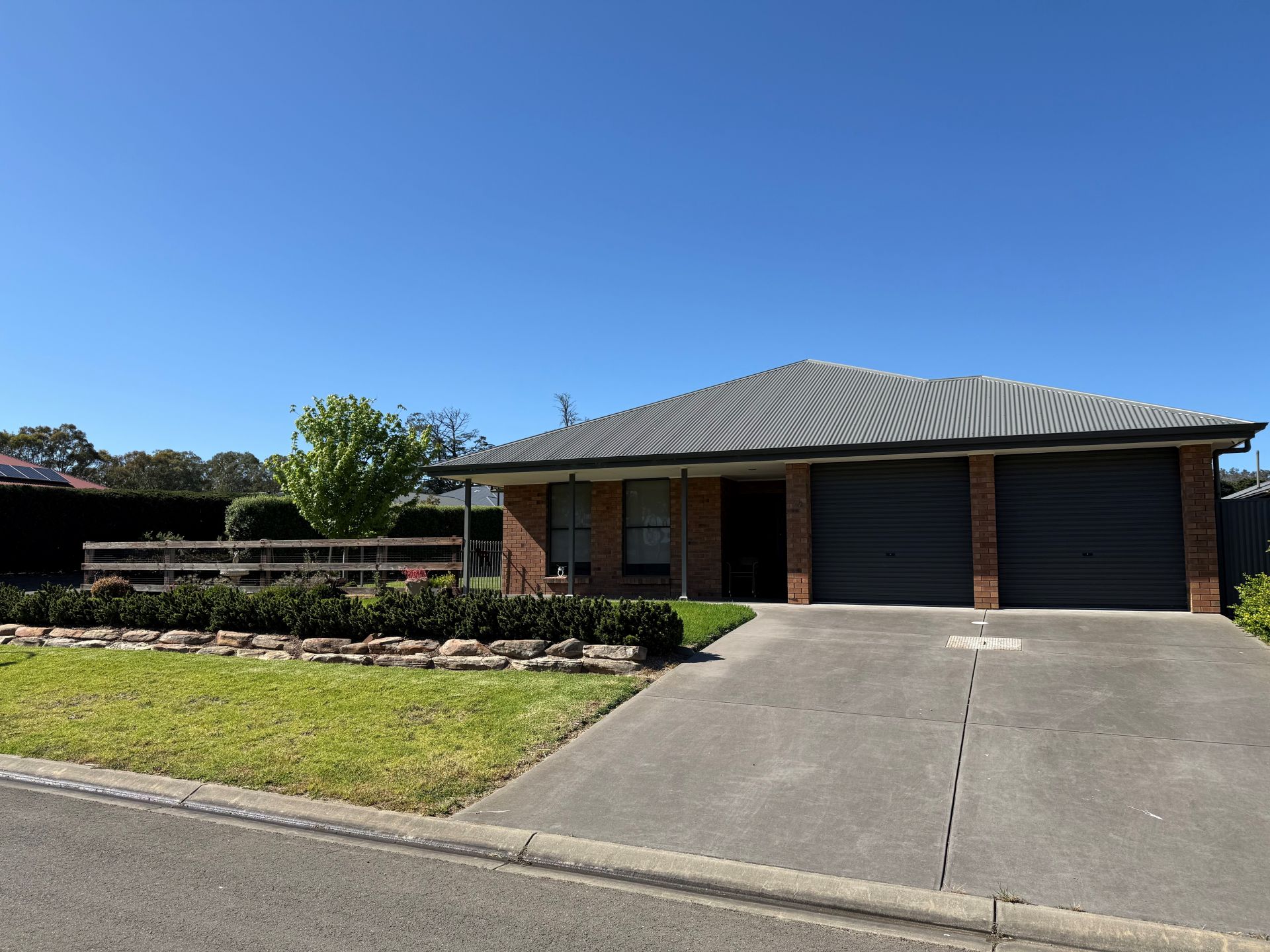 22 Yvonne Avenue, Charleston Adcock Real Estate