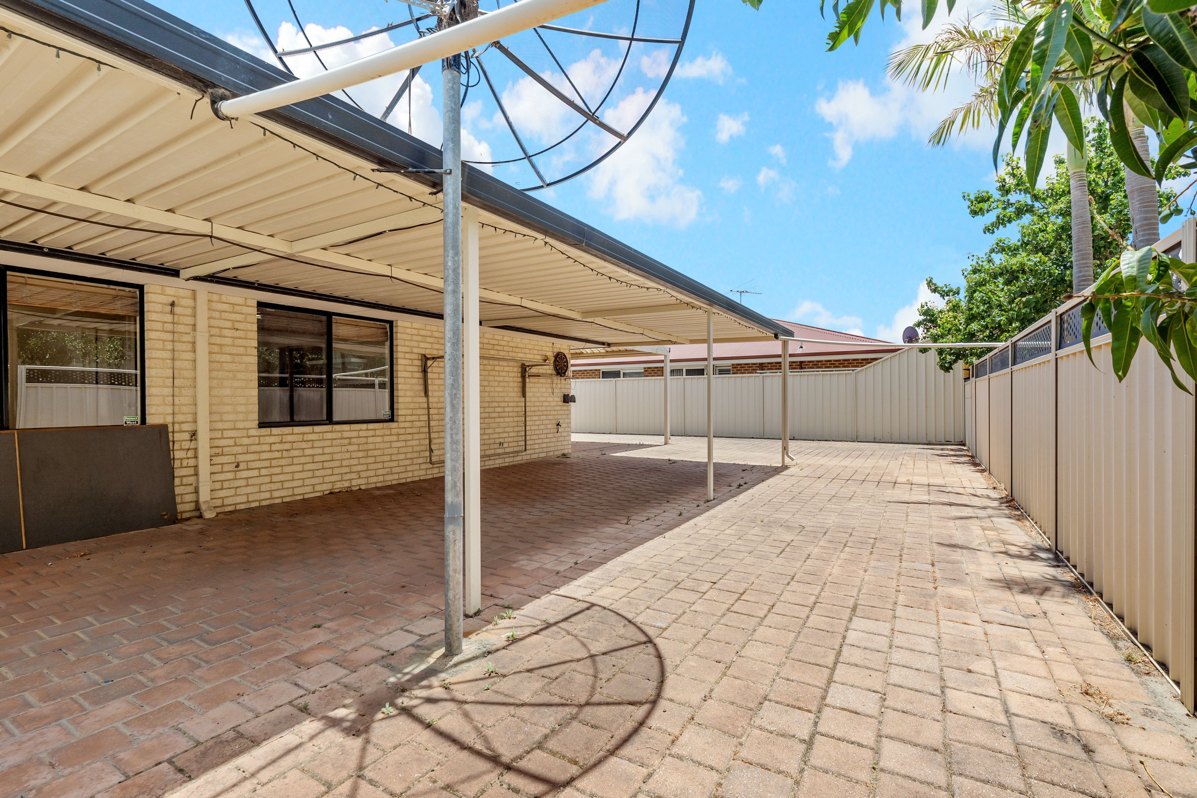 Real Estate For Sale 19 Draycott Loop Canning Vale , WA