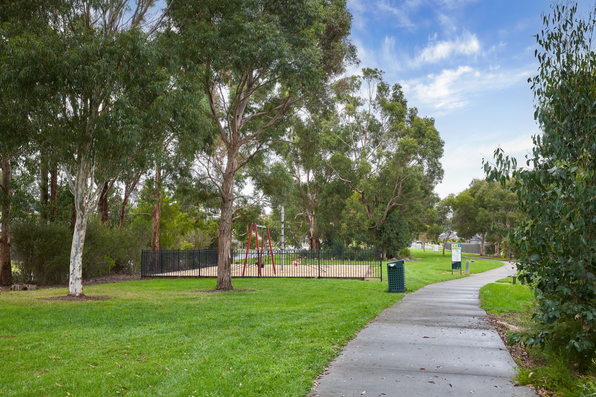 18 Clifford Drive, Drouin OBrien Real Estate