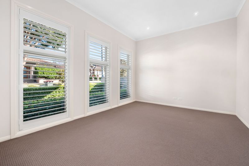 Real Estate For Sale 11 Grandiflora Street Rouse Hill , NSW