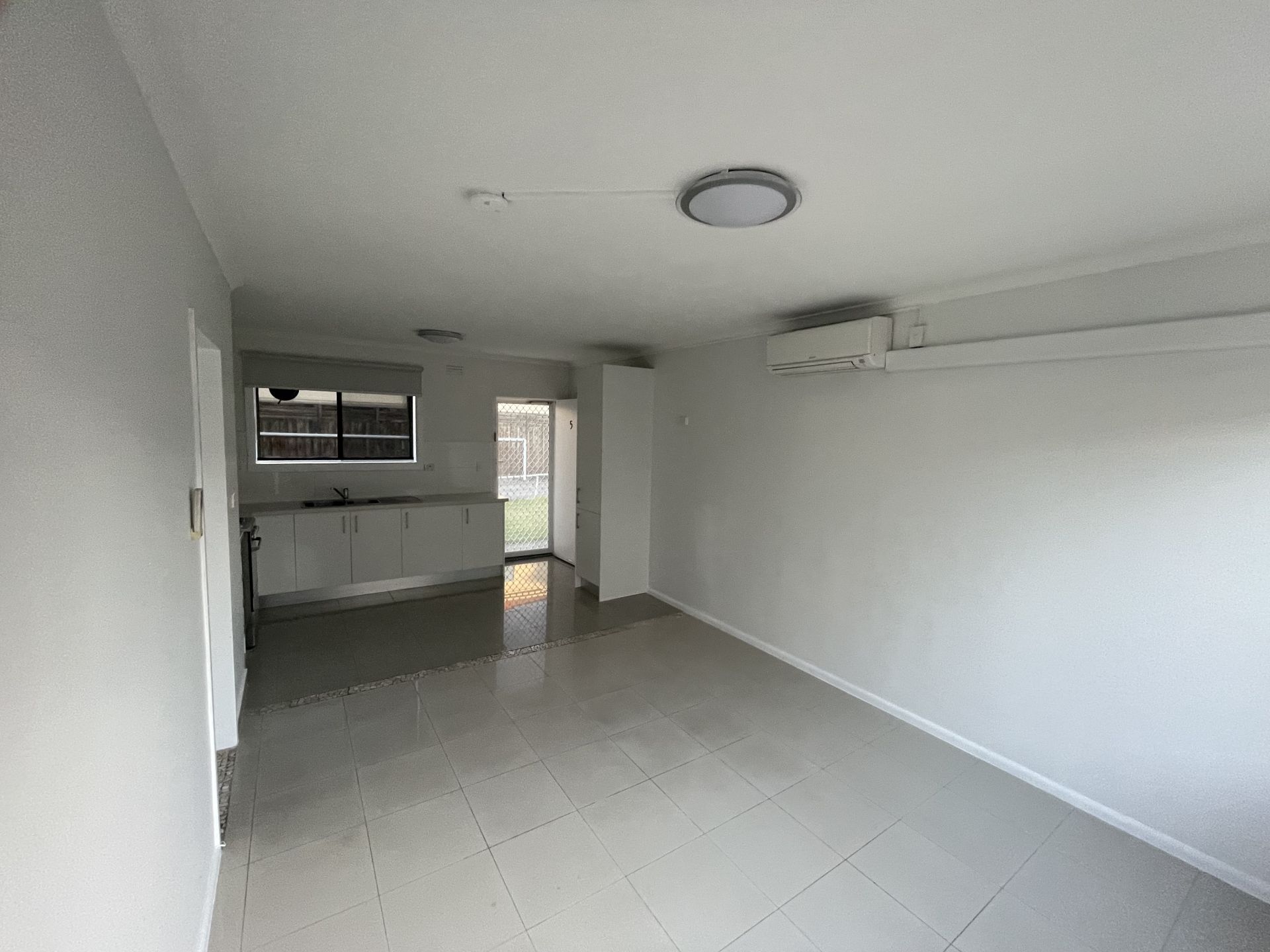 5/10 Grieve Pde, ALTONA Sweeney Estate Agents