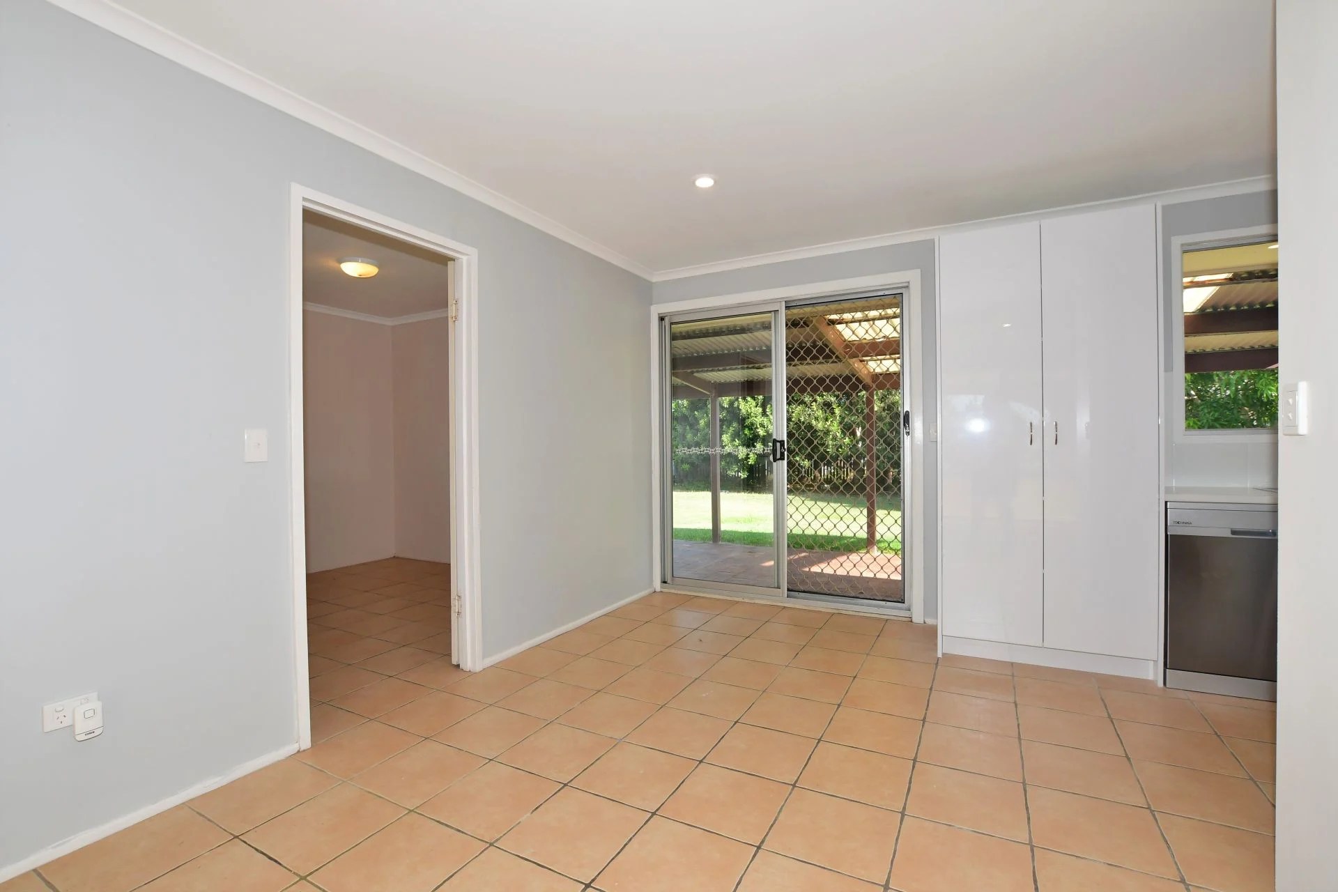 32 Innes Park Road, INNES PARK Four Walls Realty