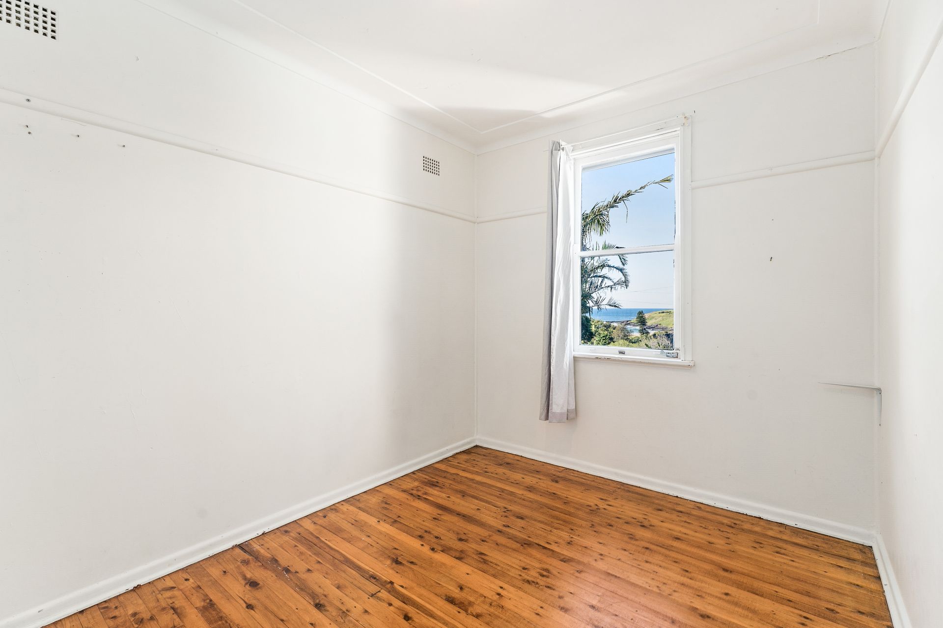 Real Estate For Sale 15 Holden Avenue Kiama , NSW