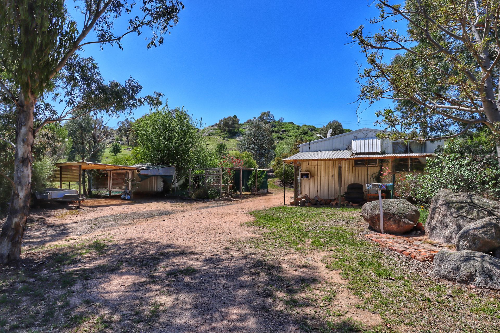 2447 Darbys Falls Road, DARBYS FALLS Real Estate