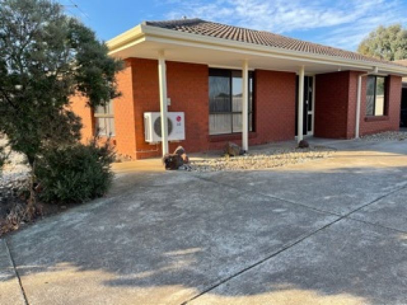 1/73 Duncans Road, Werribee OBrien Real Estate