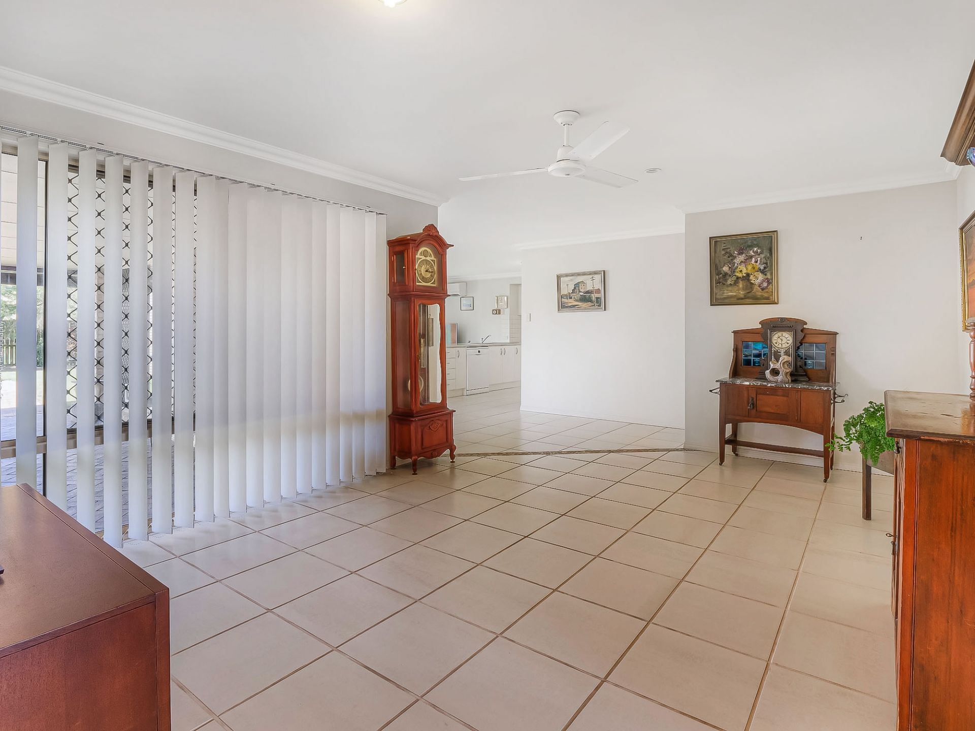 8 Glengarry Court, KAWUNGAN Mitchells Realty