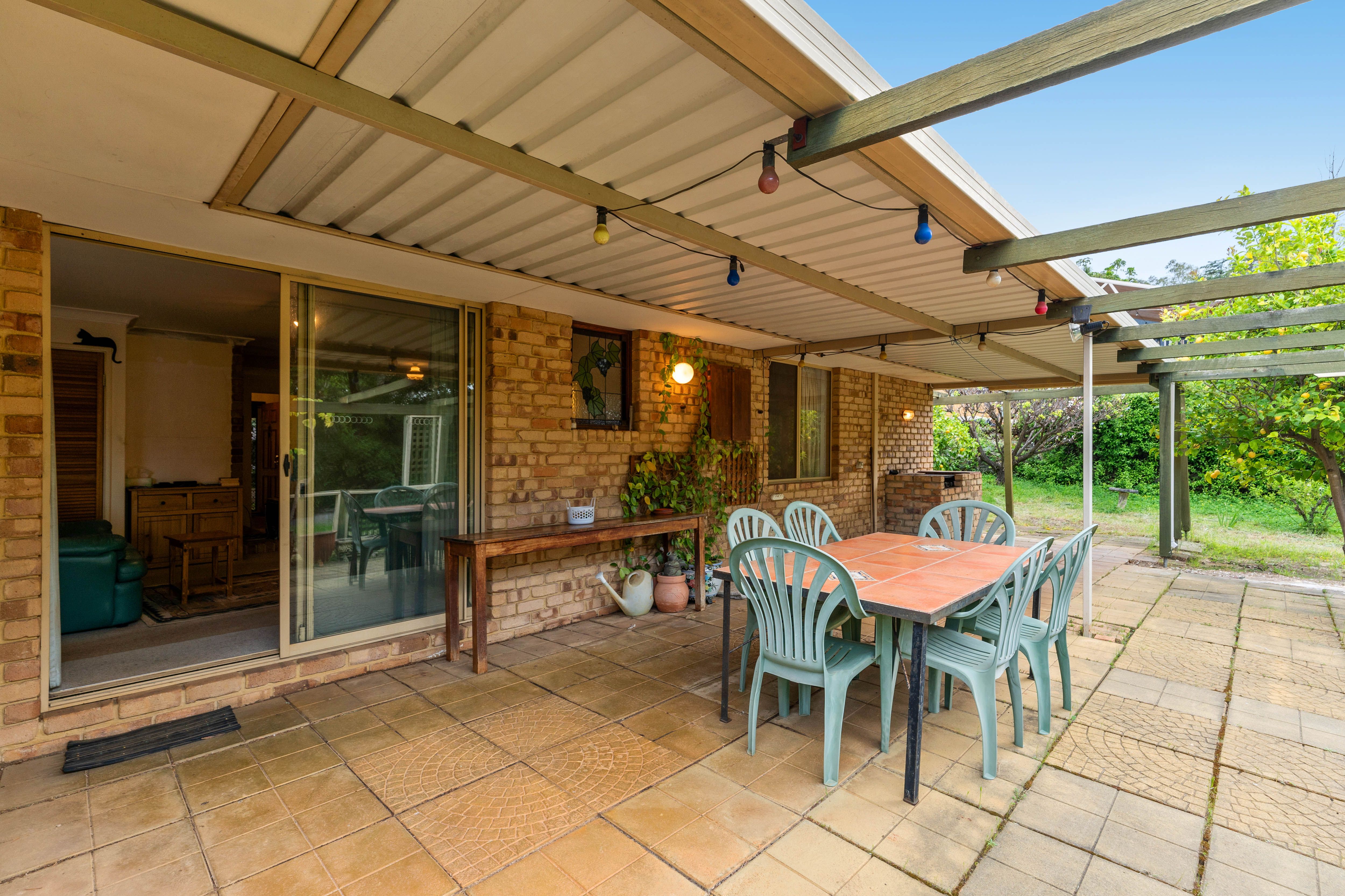 Real Estate For Sale 6 Millen Street Mount Nasura , WA