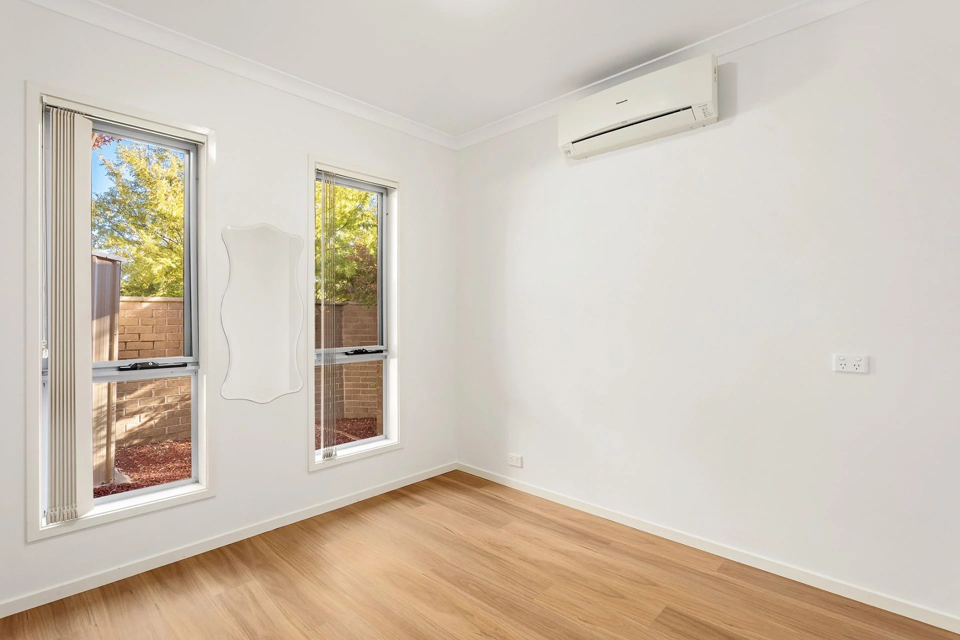 Real Estate For Lease 1/36 John Holt Street Macgregor , ACT