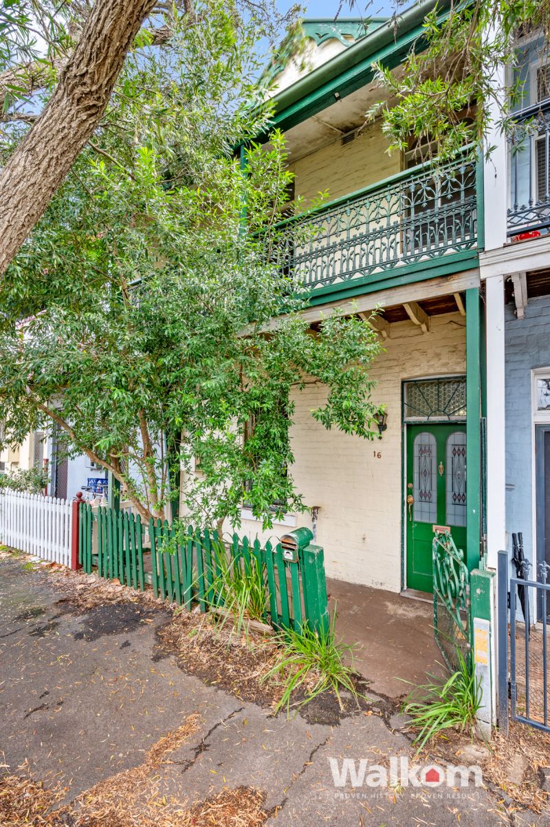 Real Estate For Sale 16 Corlette Street Cooks Hill , NSW