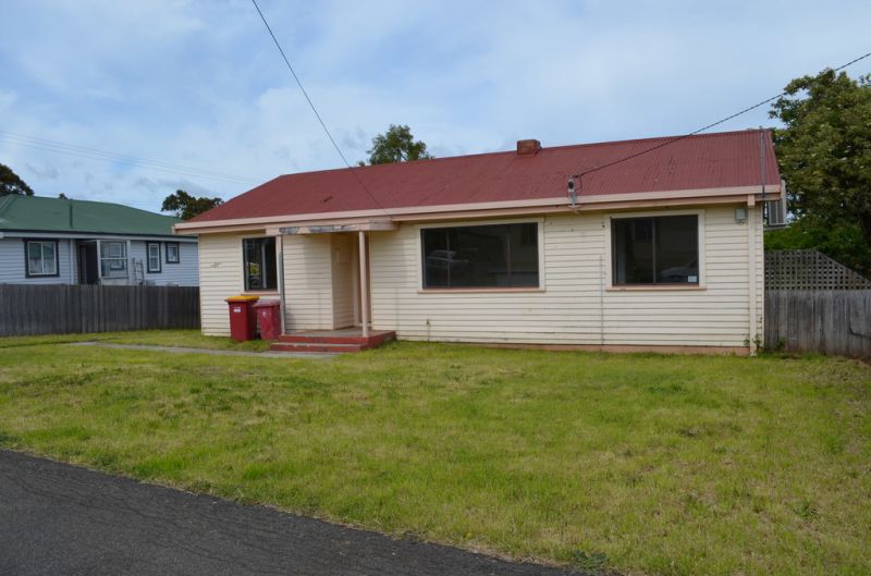 34 Fryett Street, WAVERLEY Living Here Launceston