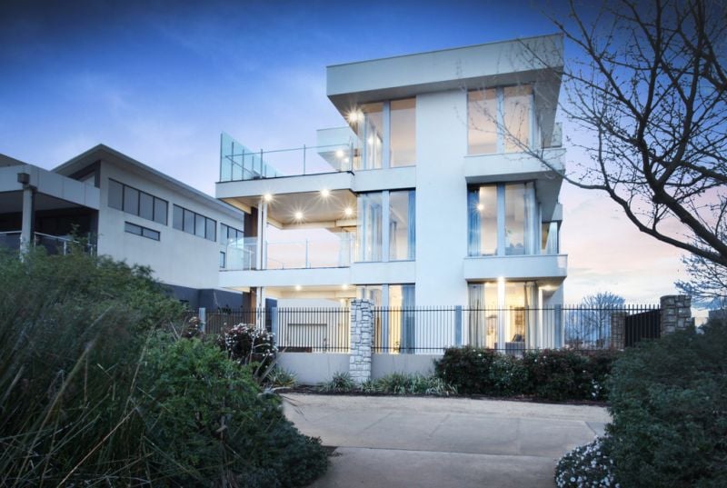 1 The Strand, CAROLINE SPRINGS Sweeney Estate Agents