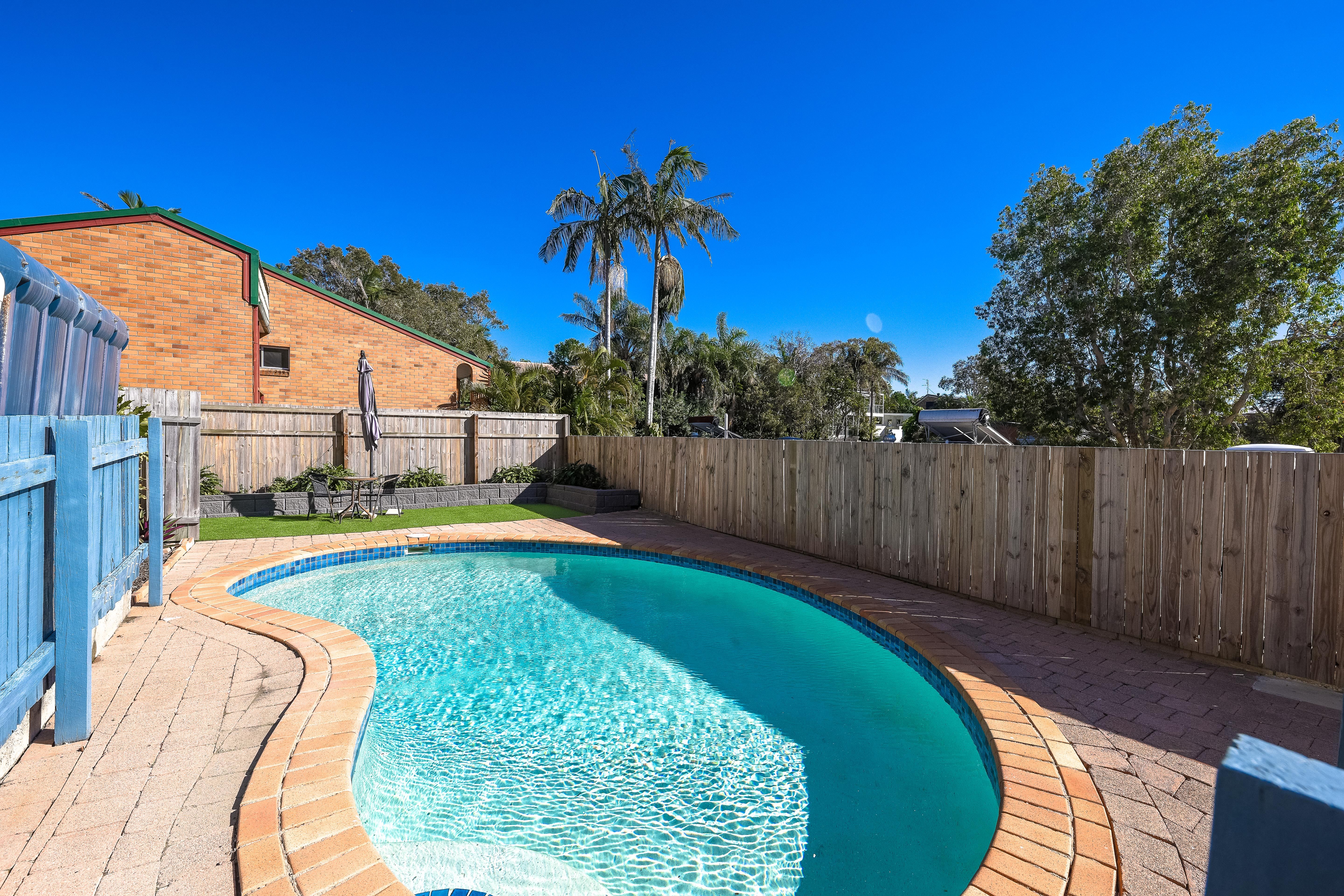 Real Estate For Sale 4/7 Queen Street Kings Beach , QLD