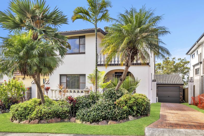 Real Estate For Sale 8 Gnarbo Avenue Carss Park , NSW