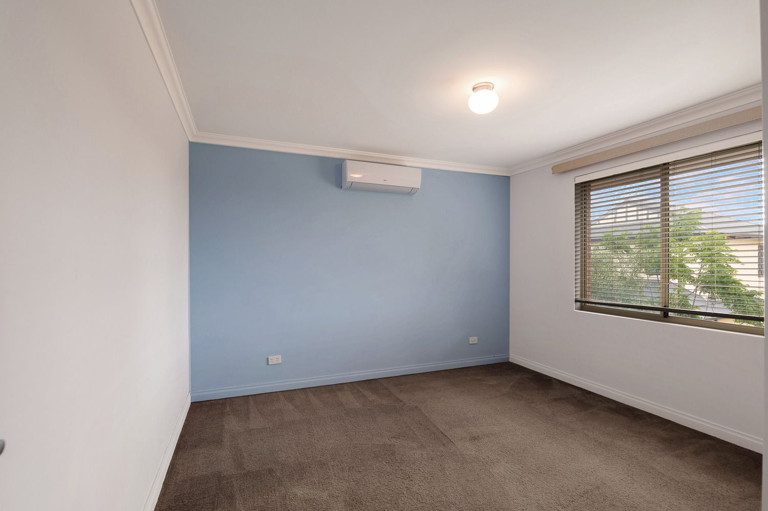 Real Estate For Sale 4/74 Beatty Avenue East Victoria Park , WA