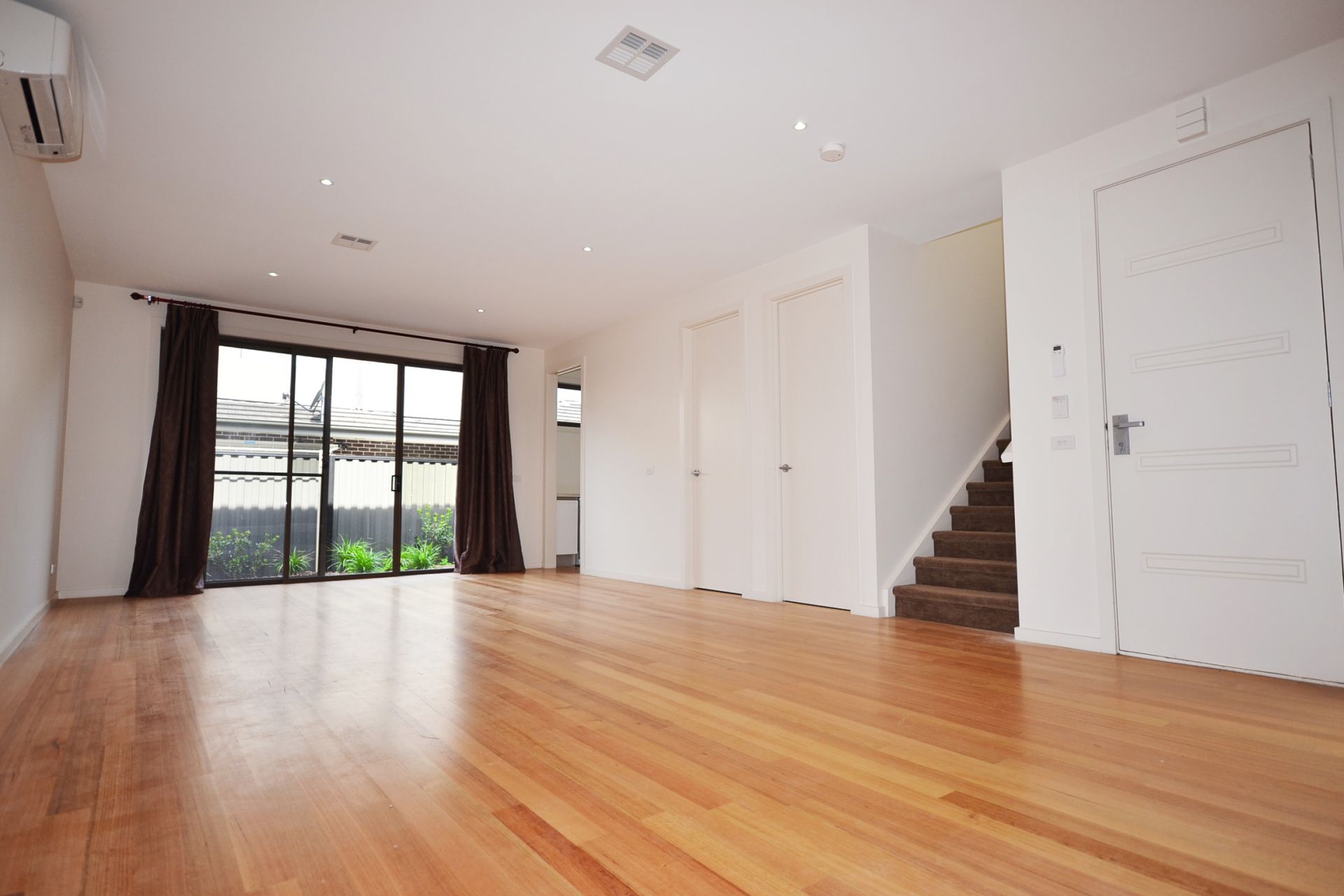 Real Estate For Lease 4/20 Cormac Street Preston , VIC