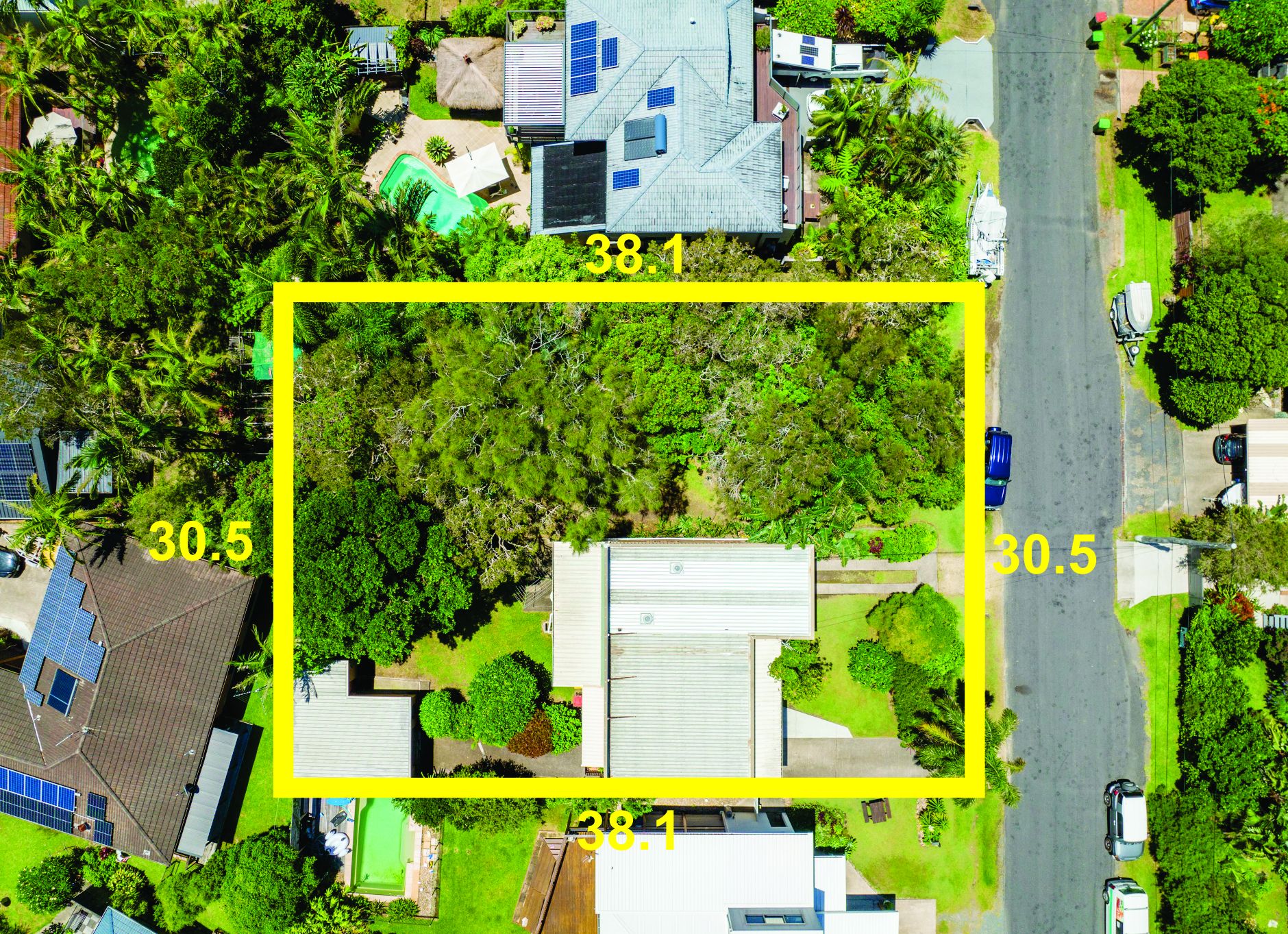 Real Estate For Sale 3335 Dammerel Crescent Emerald Beach , NSW