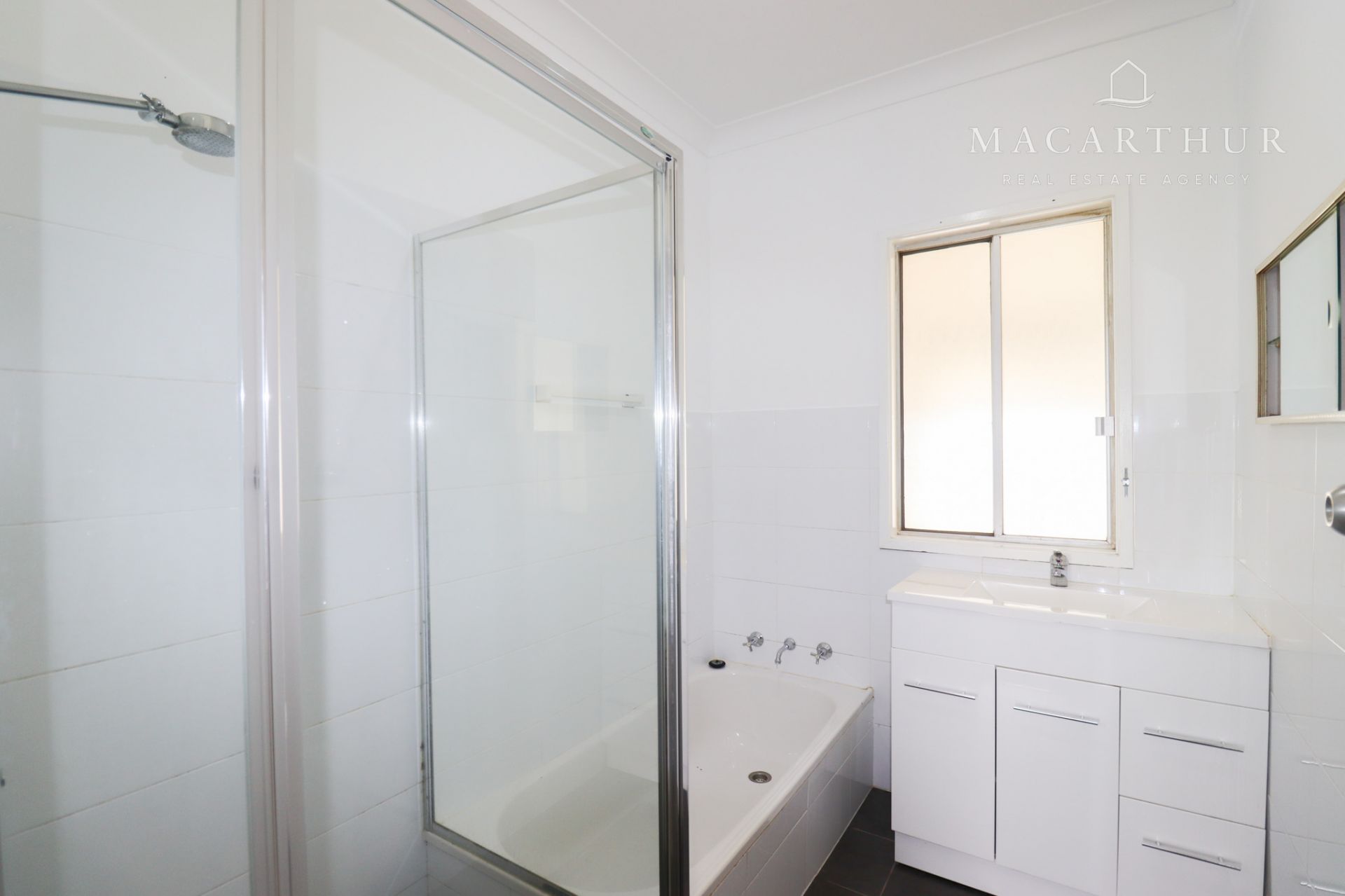 18 Slocum Street, WAGGA WAGGA Macarthur Real Estate Agency