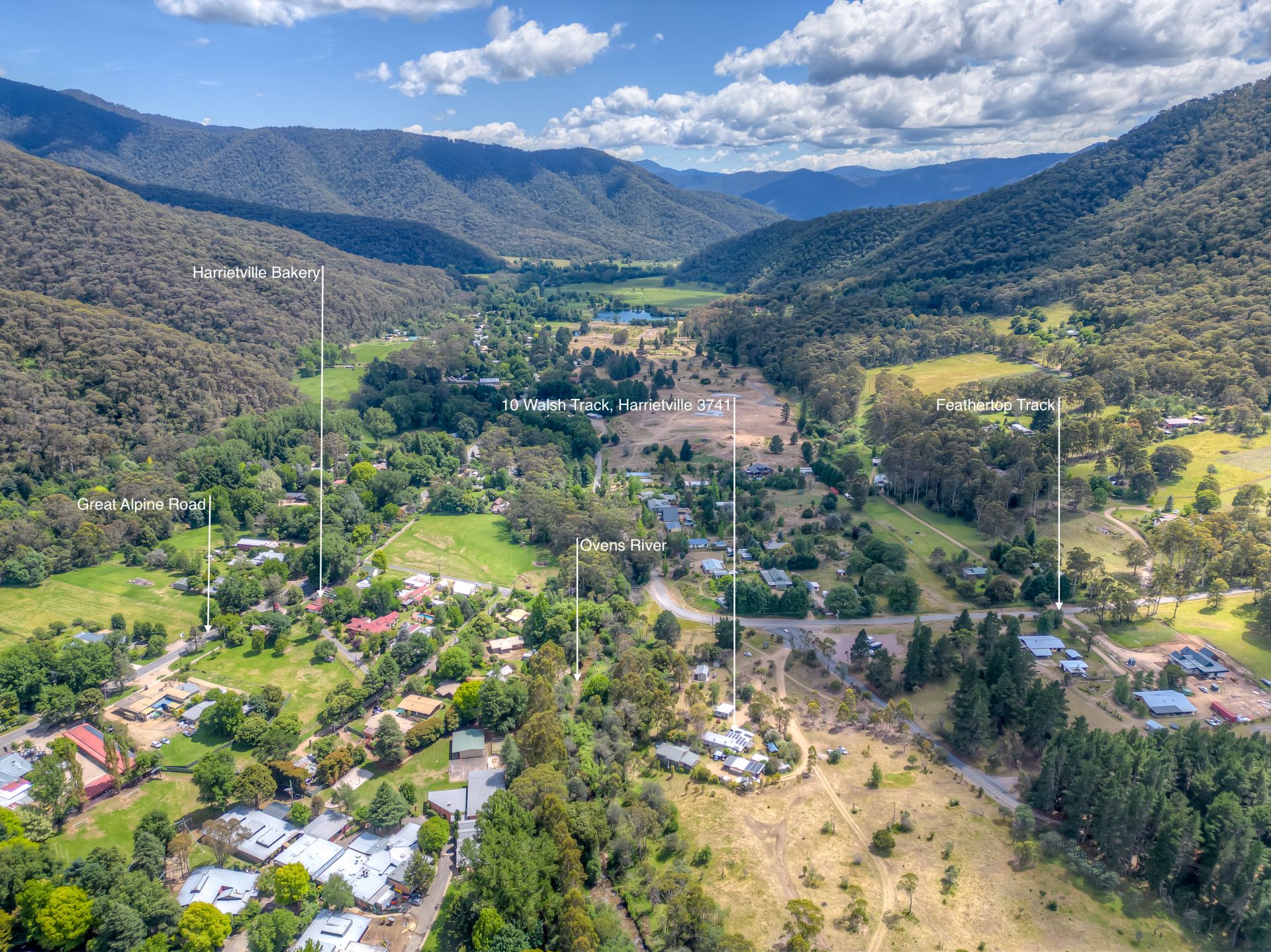 10 Walsh Track, Harrietville Dickens Real Estate